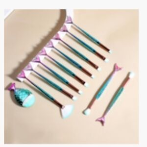 Mermaid Makeup Brush Set with Pink and Teal Handles